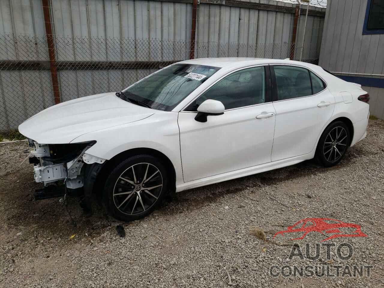 TOYOTA CAMRY 2021 - 4T1G11AK2MU556306