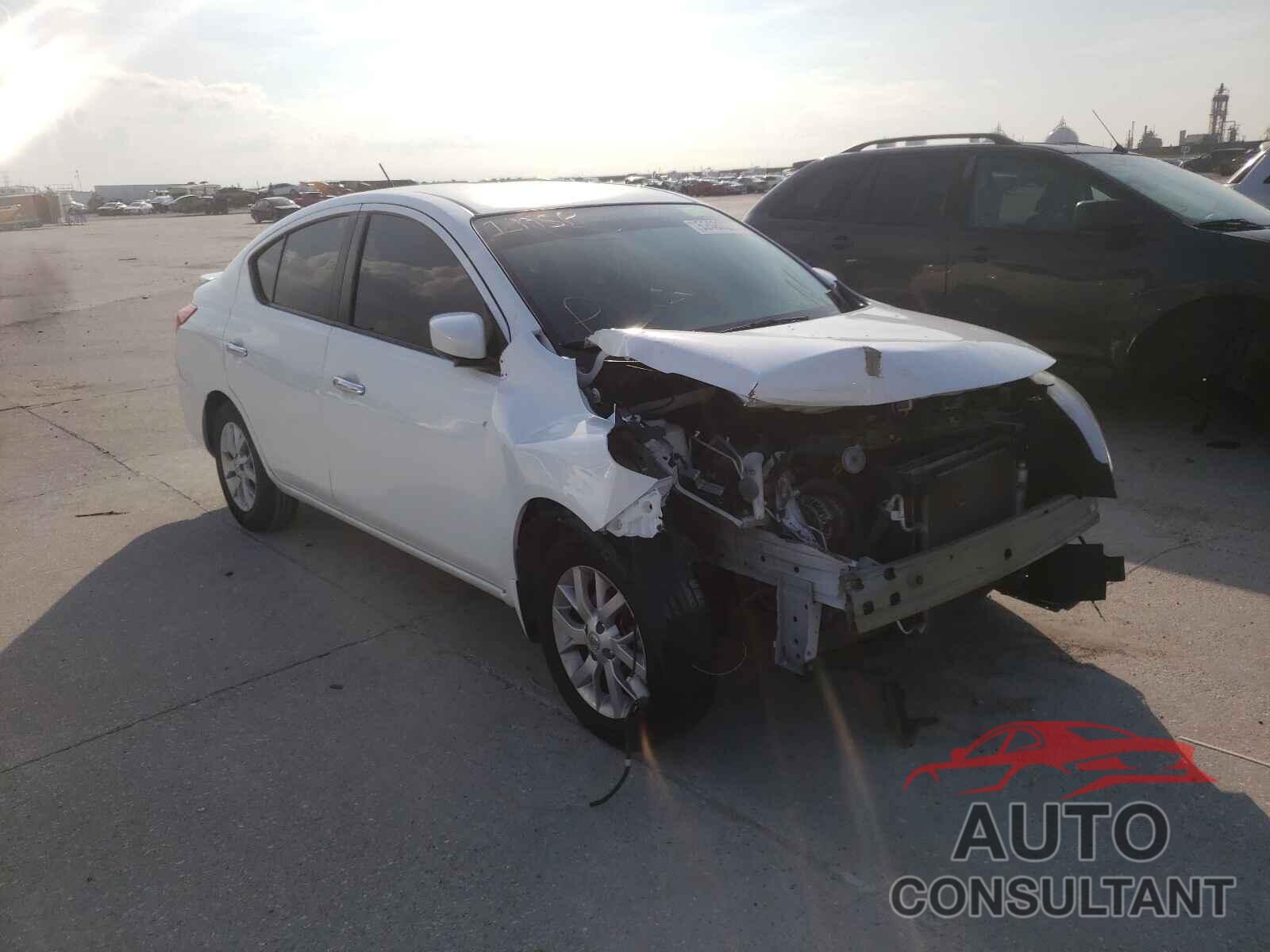 NISSAN VERSA 2017 - 3N1CN7AP3HL870846