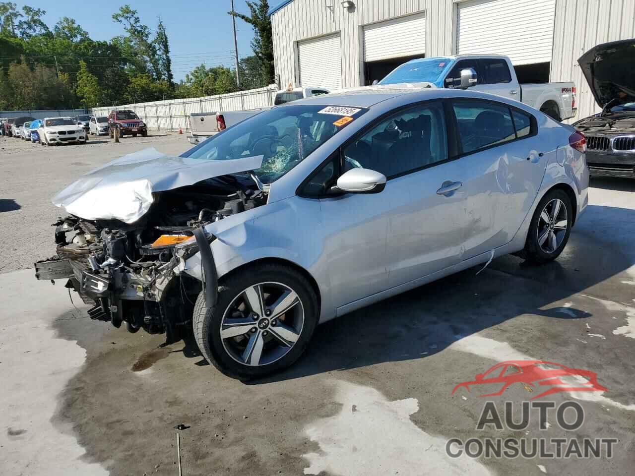 KIA FORTE 2018 - 3KPFL4A75JE198846