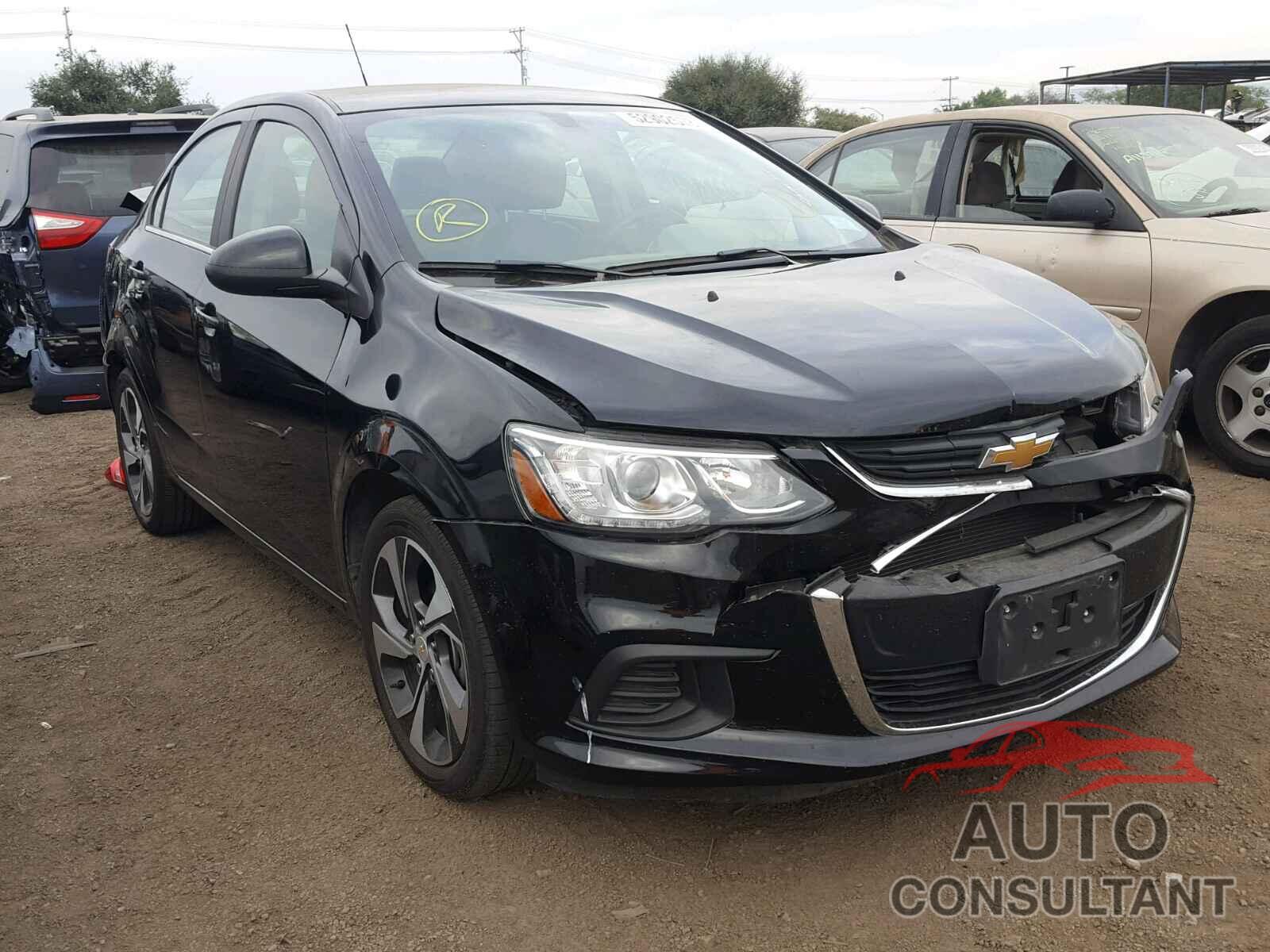 CHEVROLET SONIC 2018 - 1G1JF5SB3J4105066