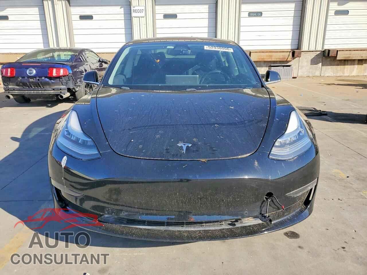 TESLA MODEL 3 2018 - 5YJ3E1EA5JF060171