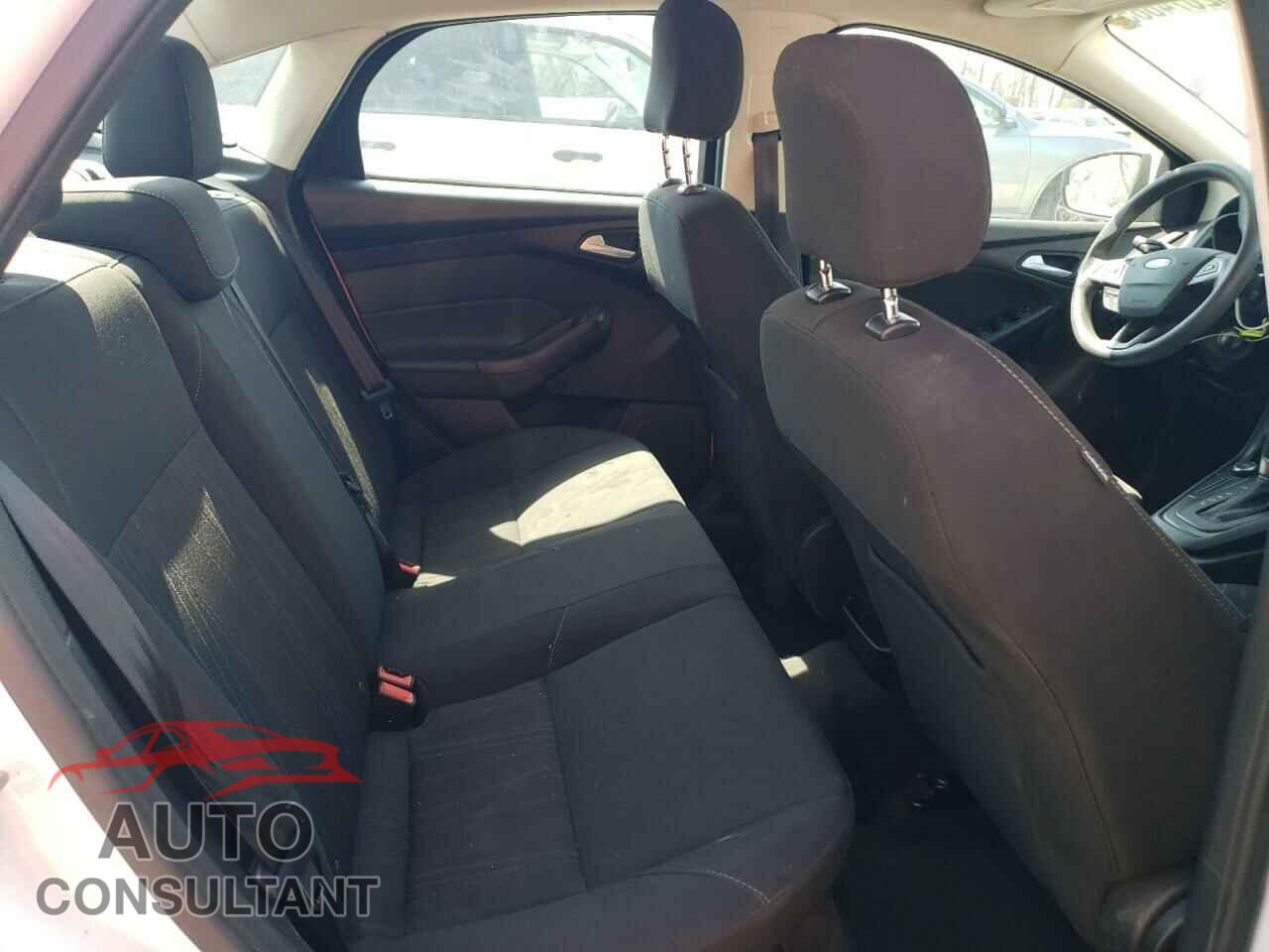 FORD FOCUS 2016 - 1FADP3F2XGL364853