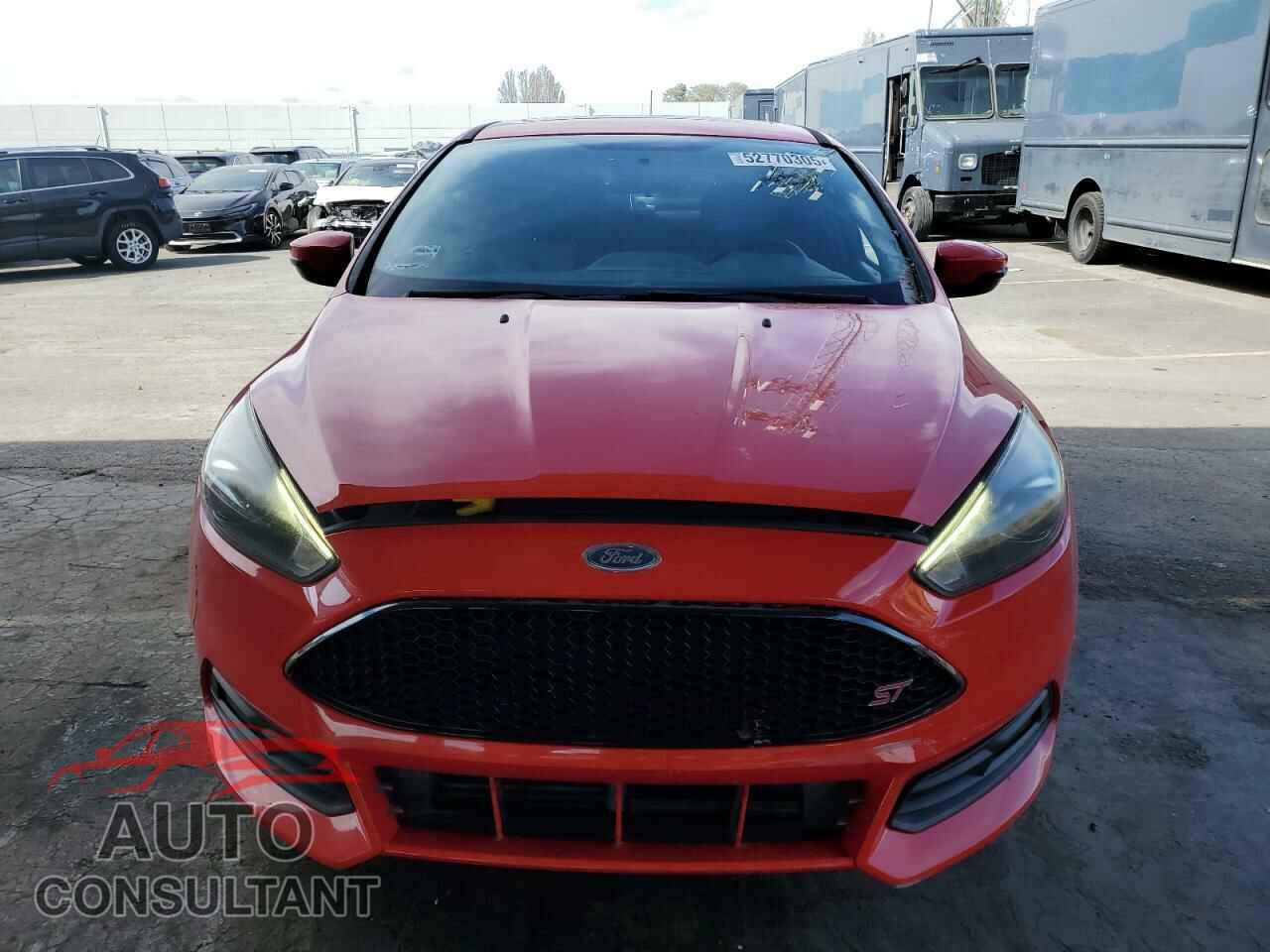 FORD FOCUS 2017 - 1FADP3L93HL308577