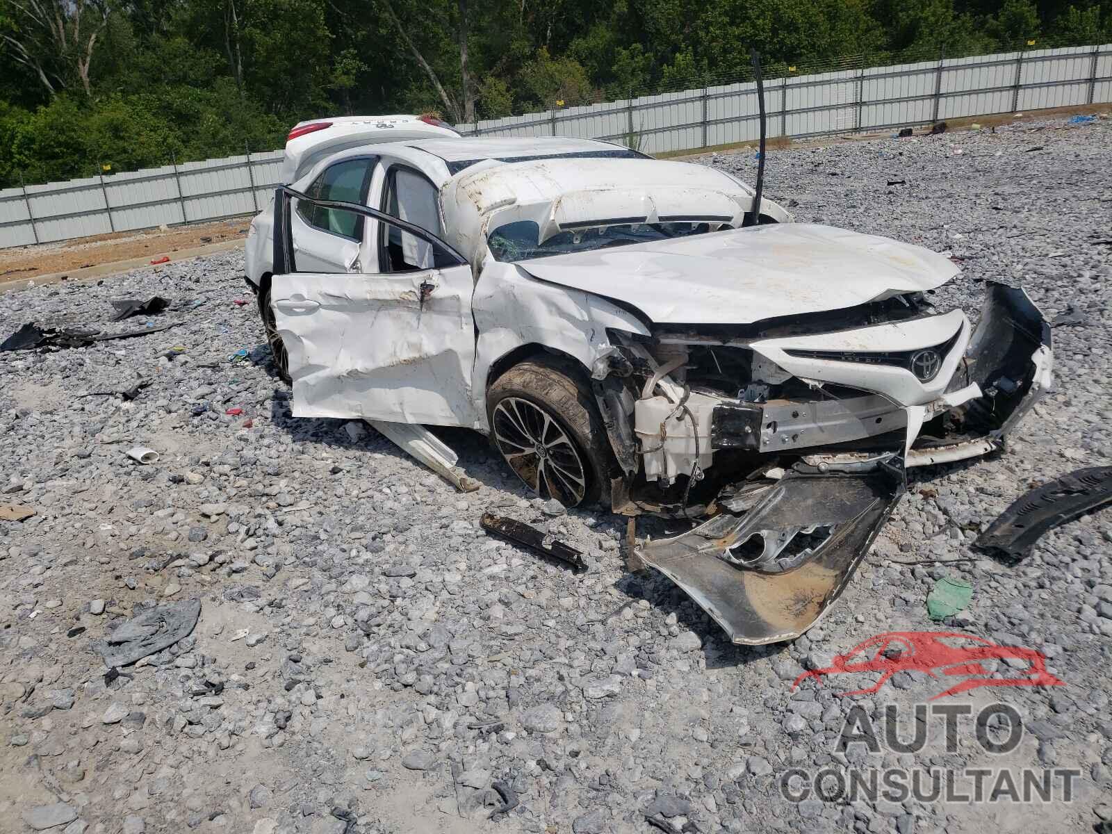 TOYOTA CAMRY 2018 - 4T1B11HK9JU561191
