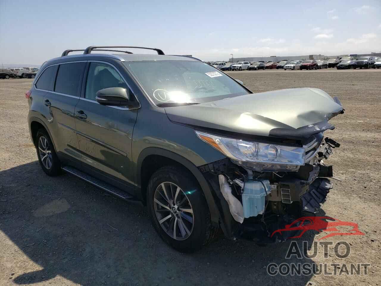 TOYOTA HIGHLANDER 2019 - 5TDKZRFH5KS295600