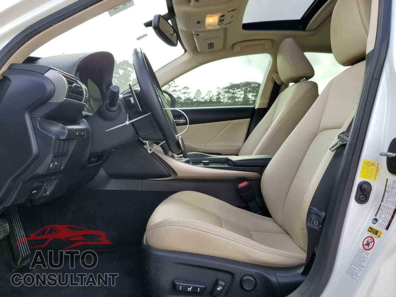 LEXUS IS 2014 - JTHBF1D29E5024136