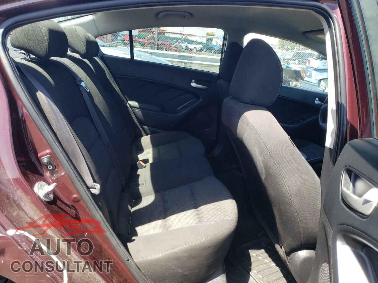 KIA FORTE 2017 - 3KPFK4A77HE140282