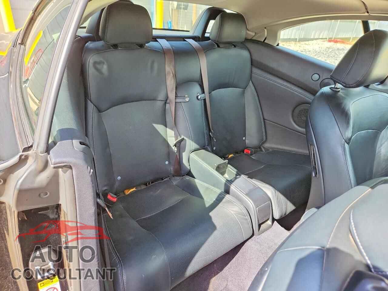 LEXUS IS 2012 - JTHFE2C27C2507246