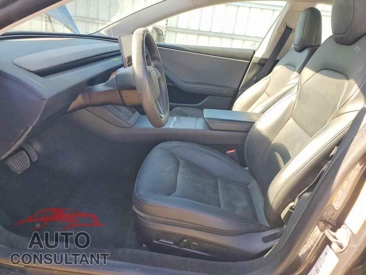 TESLA MODEL 3 2024 - 5YJ3E1EA2RF731095
