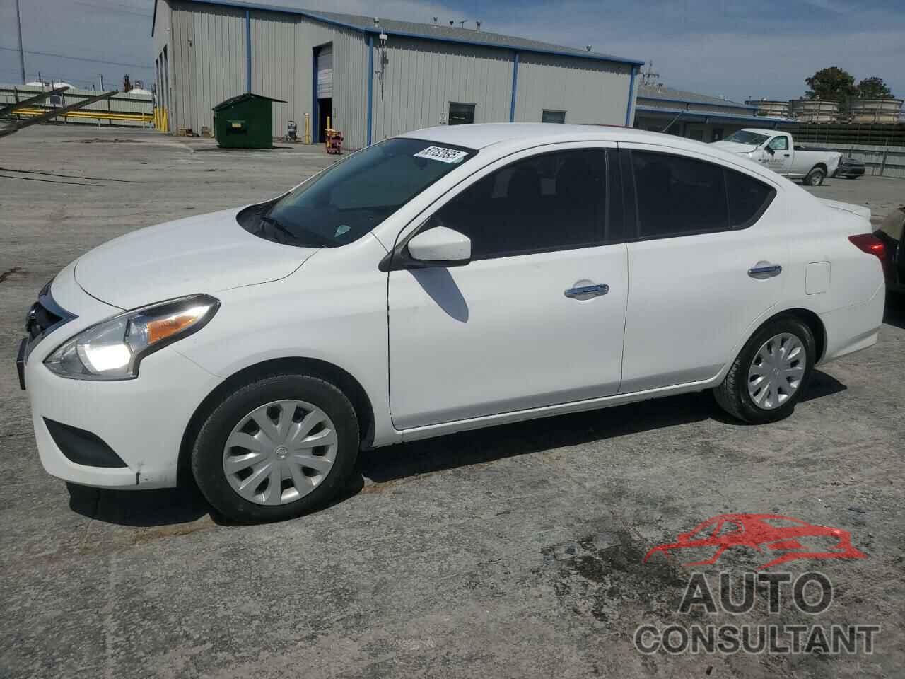 NISSAN VERSA 2019 - 3N1CN7AP1KL856418