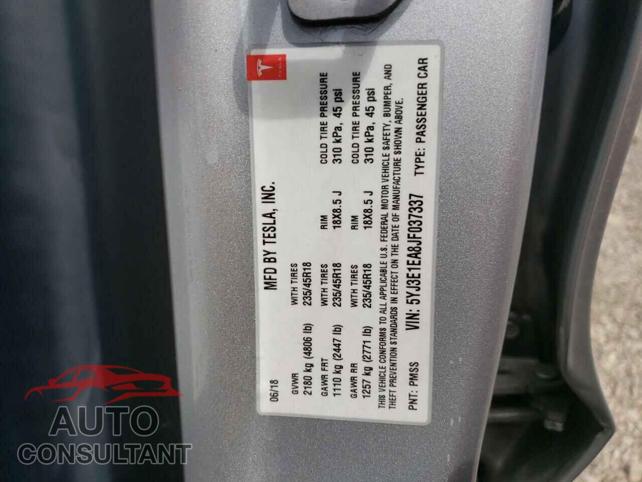TESLA MODEL 3 2018 - 5YJ3E1EA8JF037337