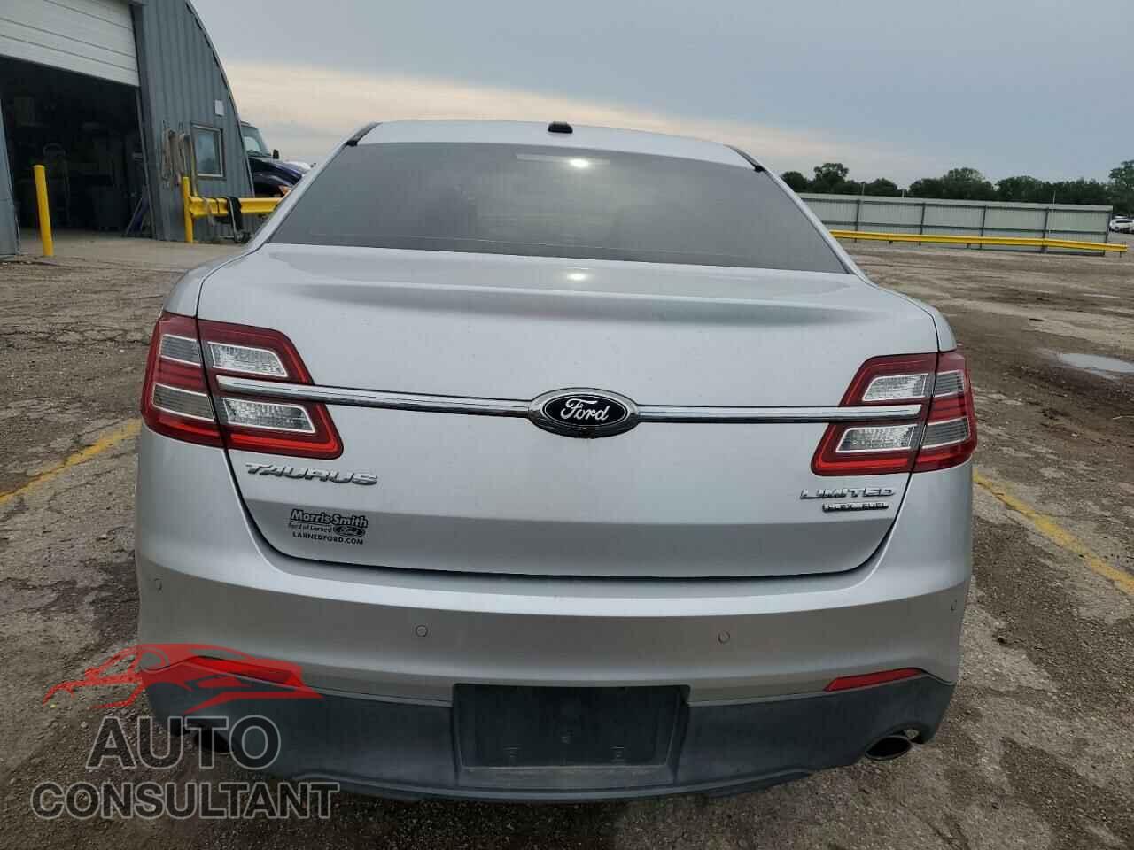 FORD TAURUS 2017 - 1FAHP2F85HG114981