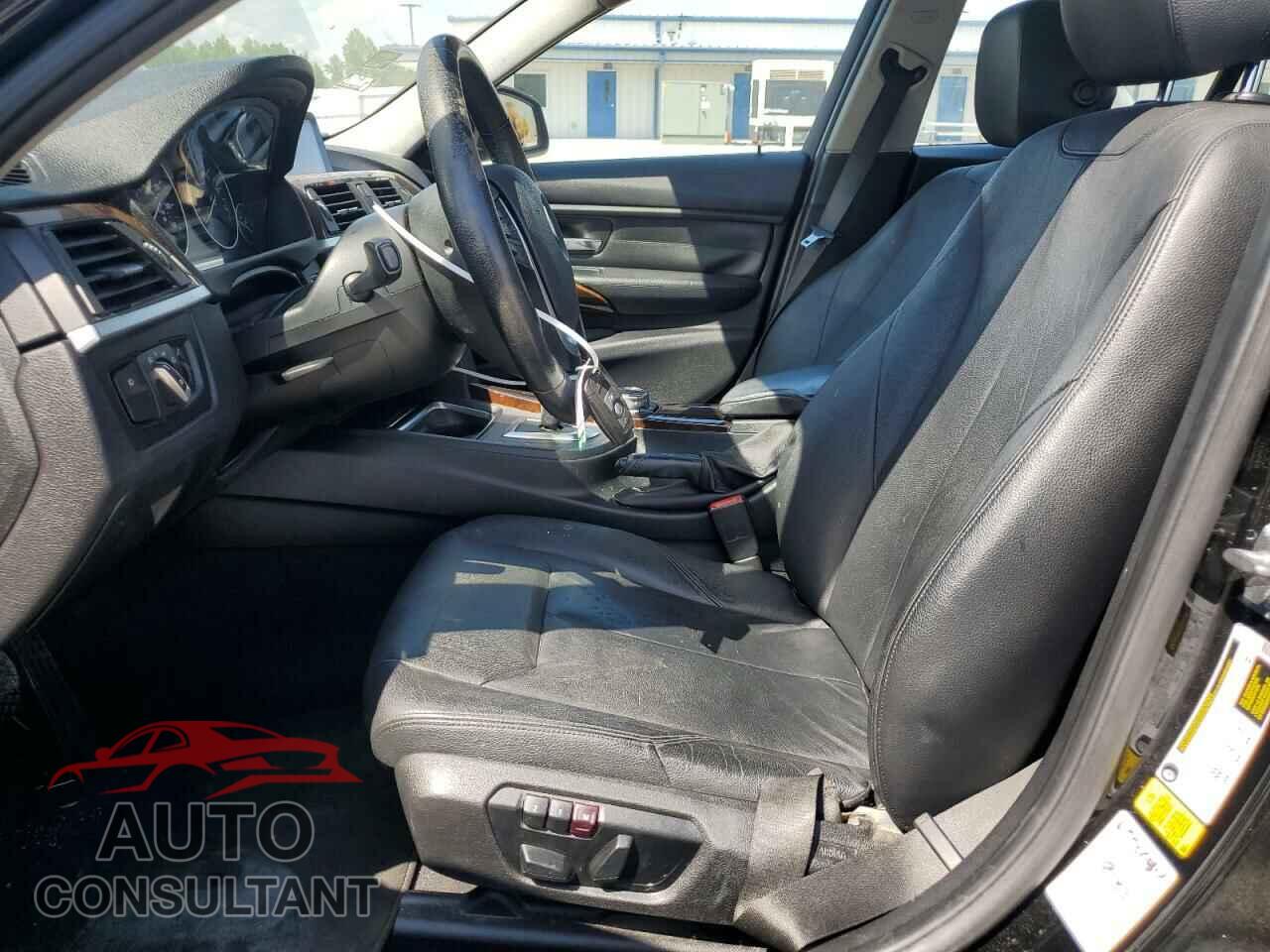 BMW 3 SERIES 2014 - WBA3A5C55EF605437