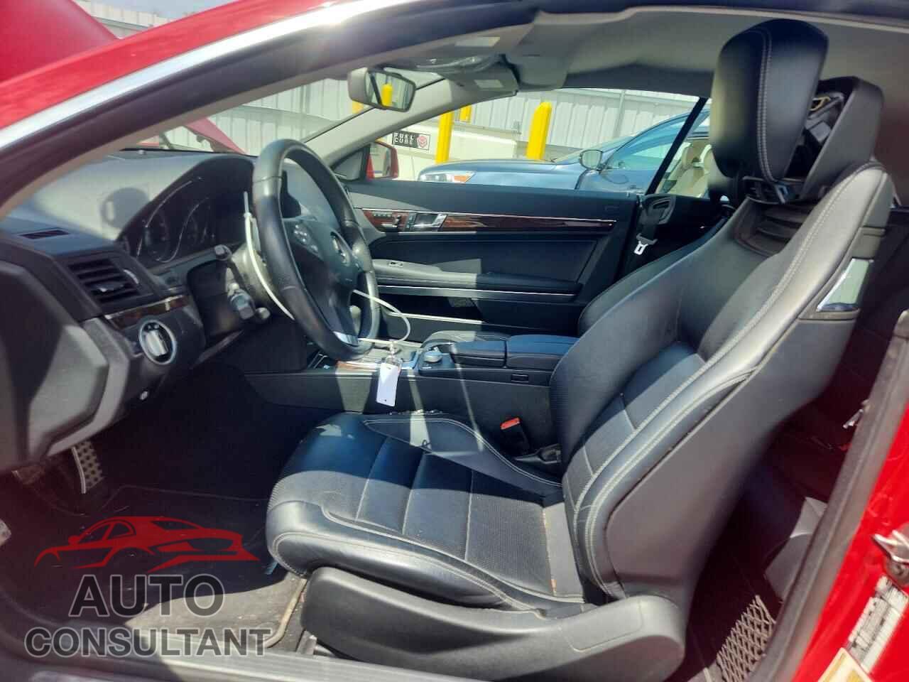 MERCEDES-BENZ E-CLASS 2011 - WDDKK5GF7BF124640