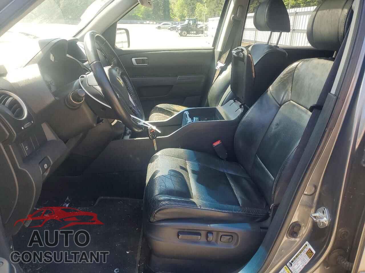 HONDA PILOT 2009 - 5FNYF485X9B043252