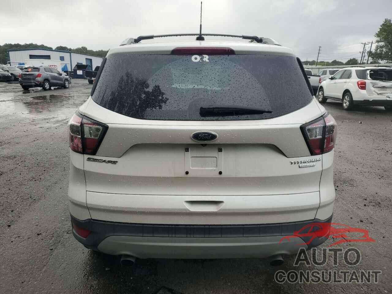 FORD ESCAPE 2017 - 1FMCU0J96HUC34755