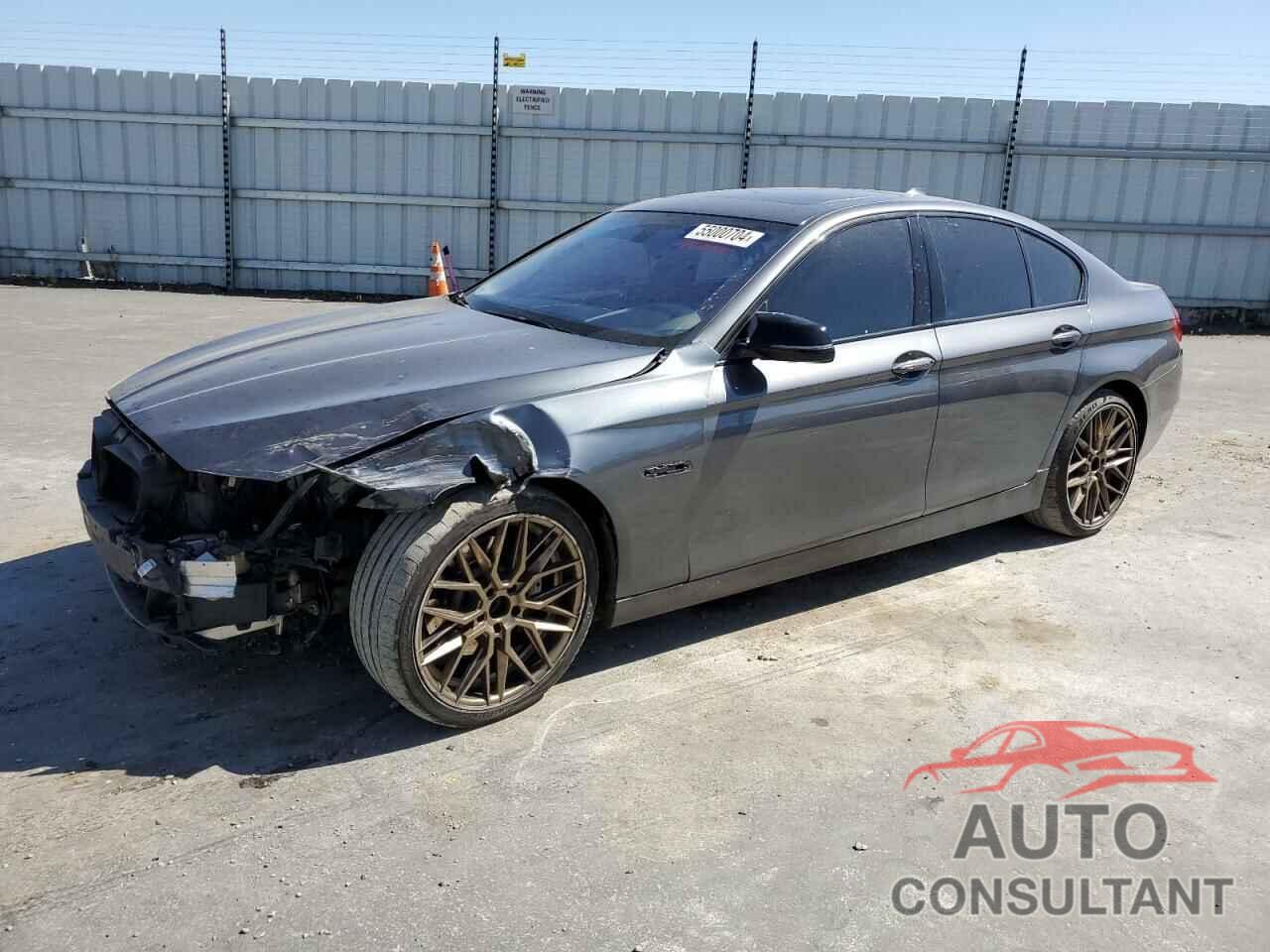 BMW 5 SERIES 2016 - WBAXA5C58GG042219