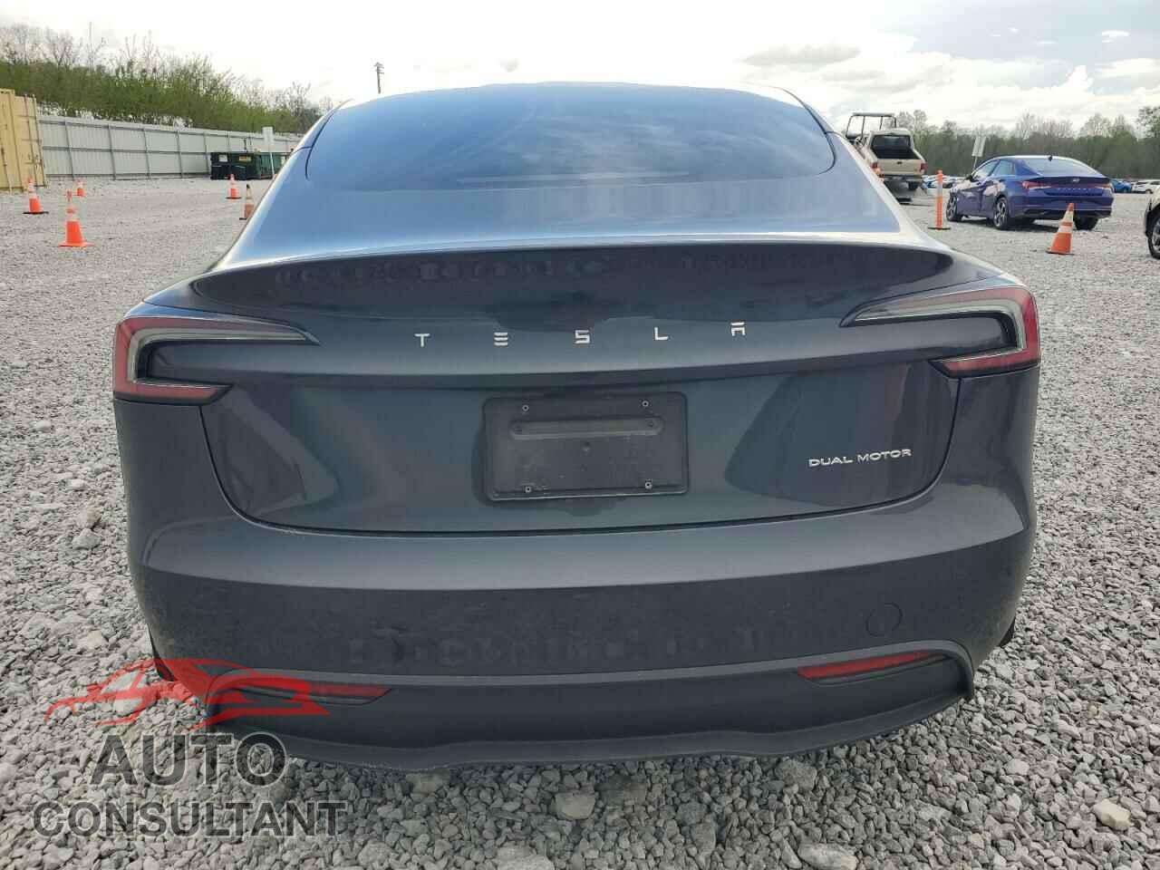 TESLA MODEL 3 2024 - 5YJ3E1EB7RF730372