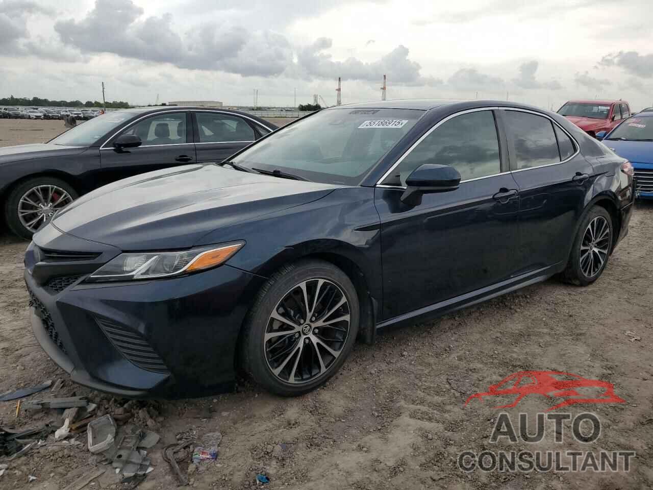TOYOTA CAMRY 2018 - 4T1B11HK7JU666439