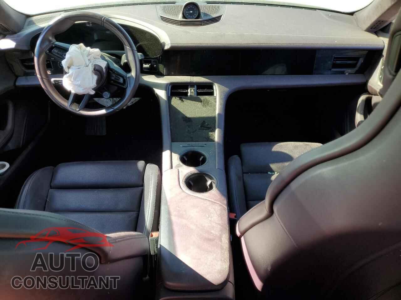 PORSCHE TAYCAN 2023 - WP0AA2Y16PSA13881