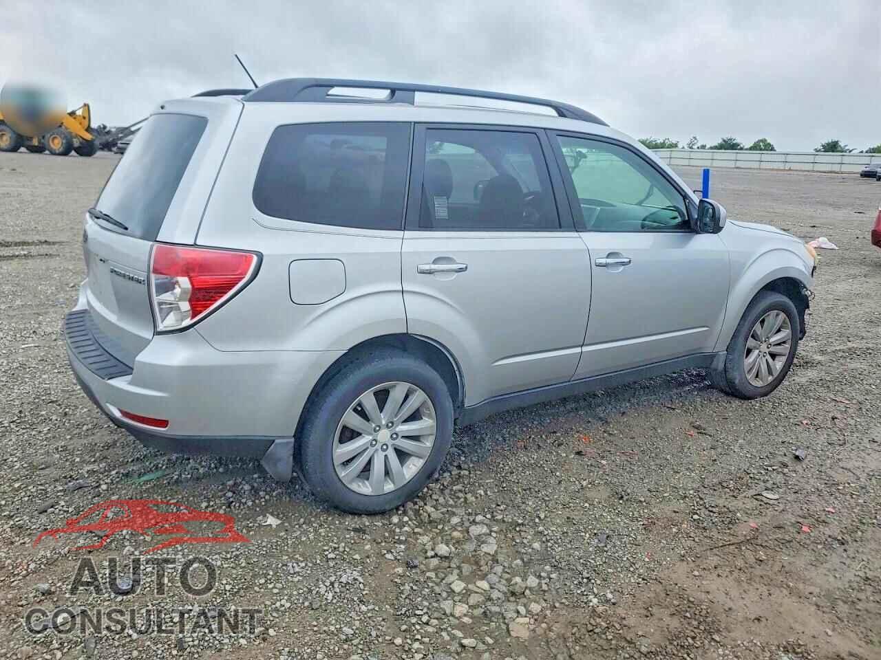 SUBARU FORESTER 2011 - JF2SHBDC0BH723032
