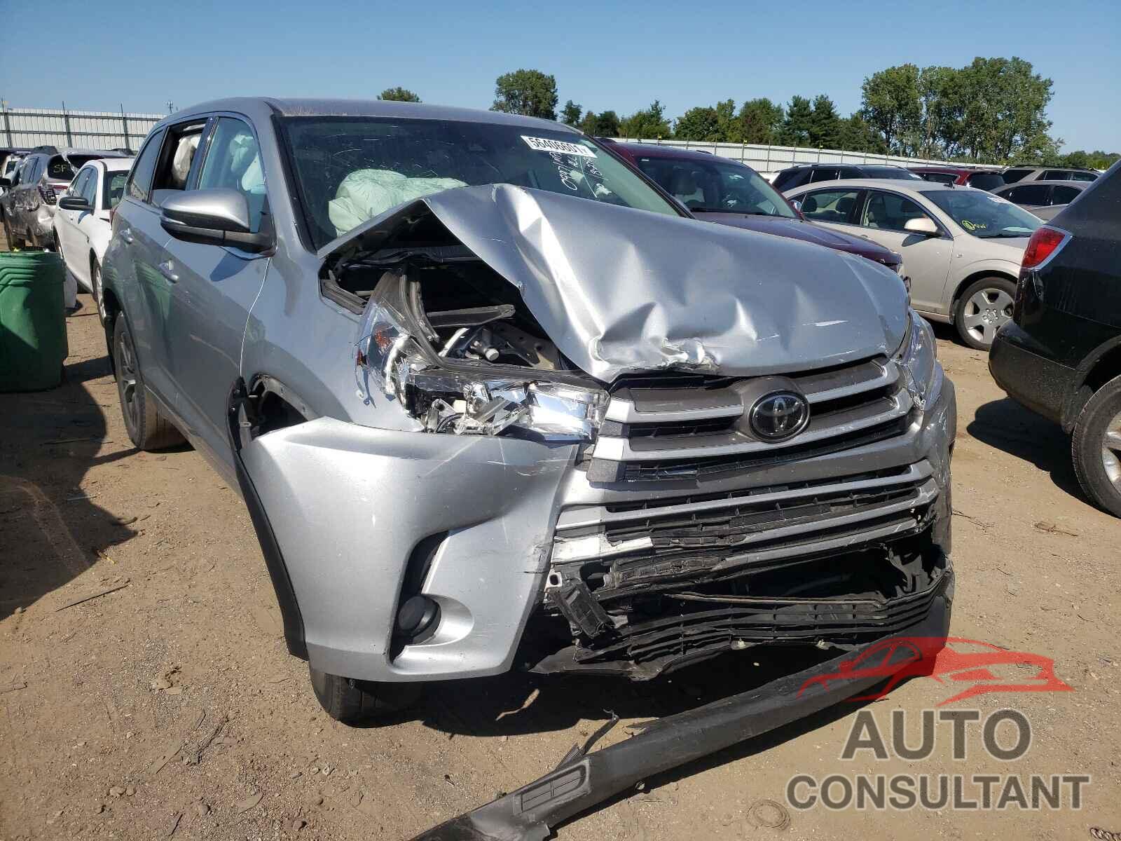 TOYOTA HIGHLANDER 2018 - 5TDBZRFH2JS820997