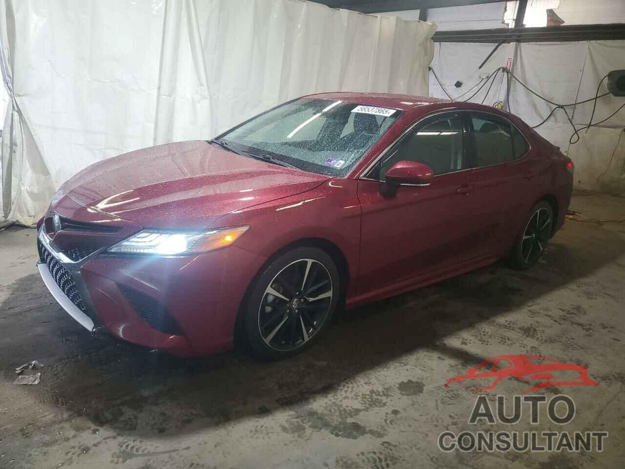 TOYOTA CAMRY 2018 - 4T1B61HK4JU633688