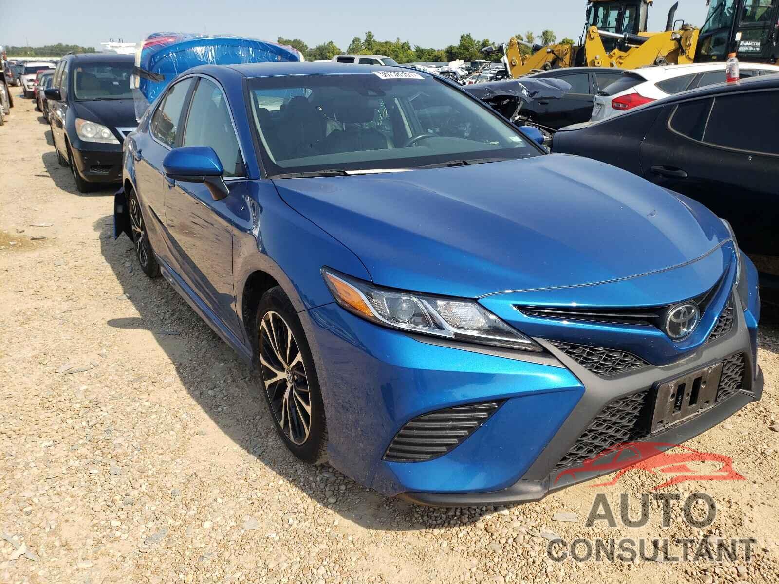 TOYOTA CAMRY 2018 - 4T1B11HKXJU139172