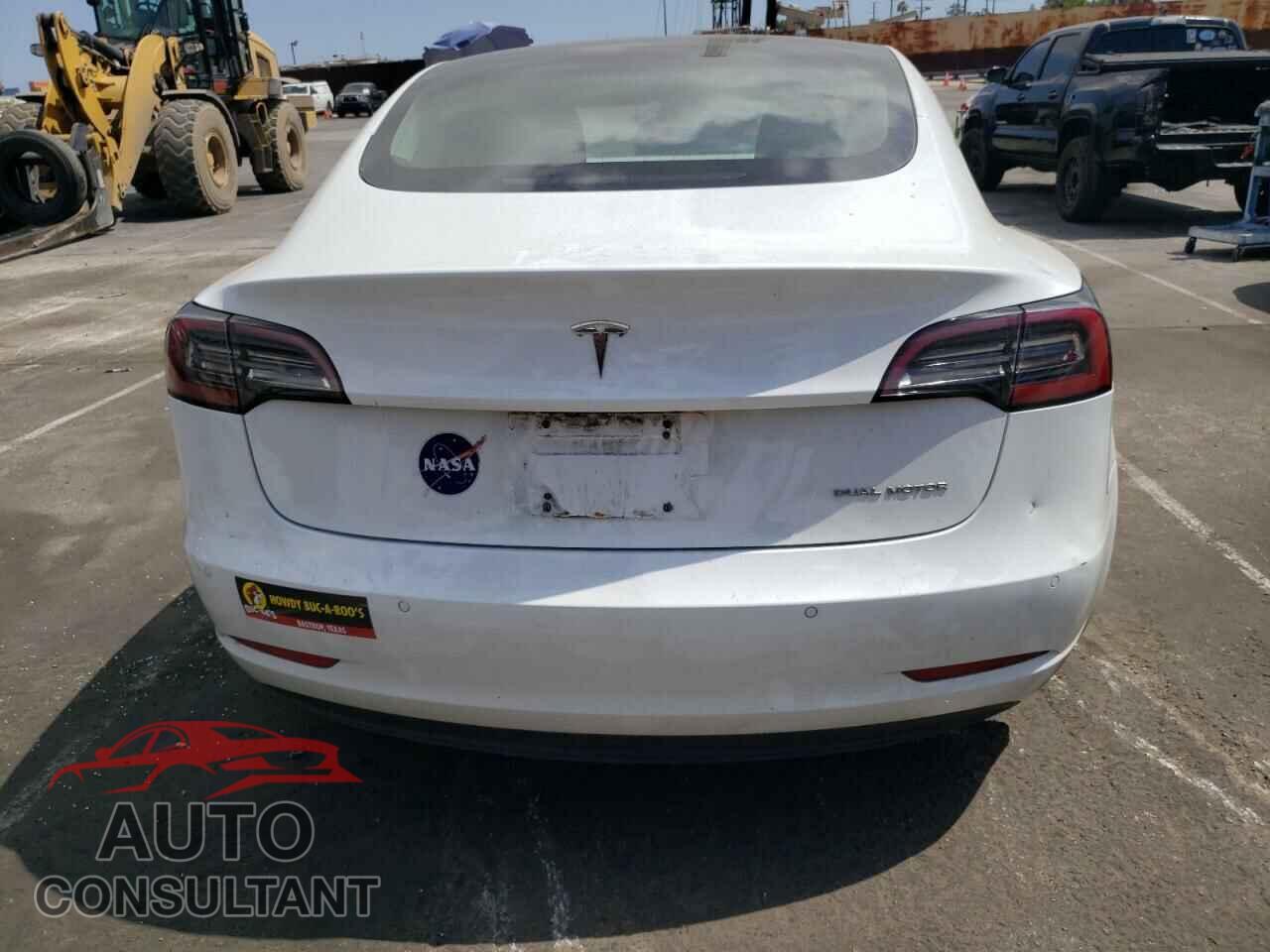 TESLA MODEL 3 2018 - 5YJ3E1EB3JF134454