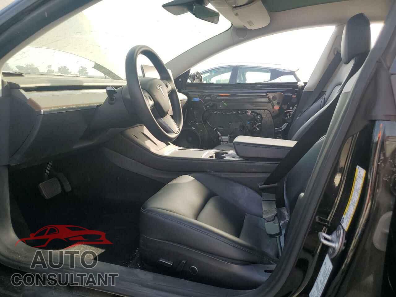 TESLA MODEL 3 2022 - 5YJ3E1EA2NF132921