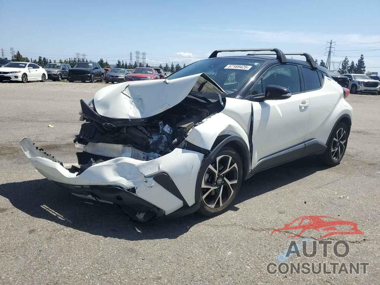 TOYOTA C-HR 2020 - JTNKHMBX0L1067730
