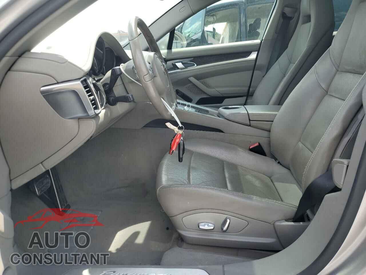 PORSCHE PANAMERA 2011 - WP0AA2A73BL010872