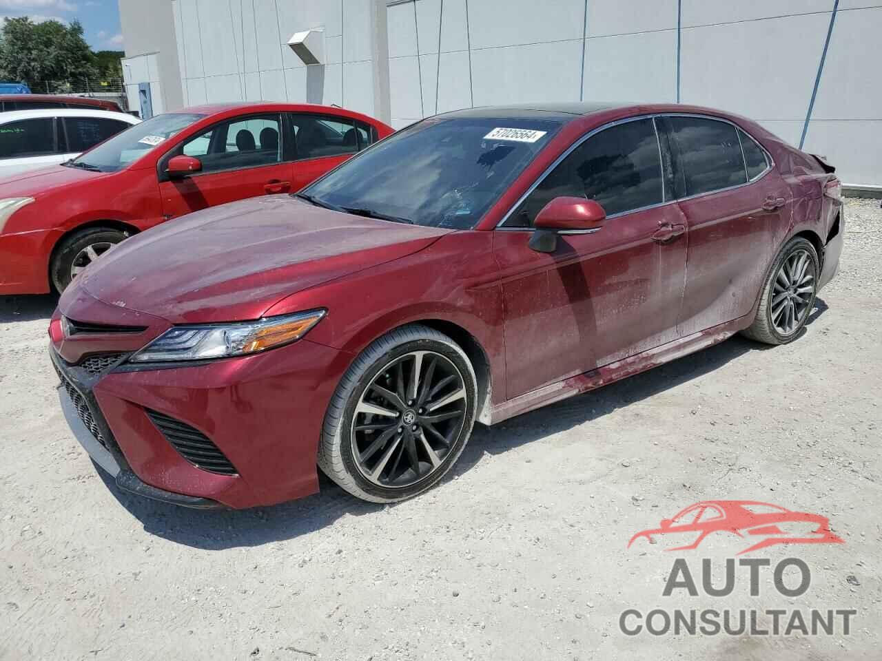TOYOTA CAMRY 2018 - 4T1B61HK0JU619514