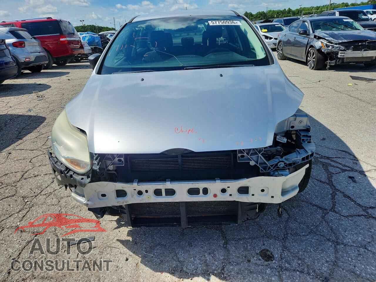 FORD FOCUS 2013 - 1FADP3E22DL250231