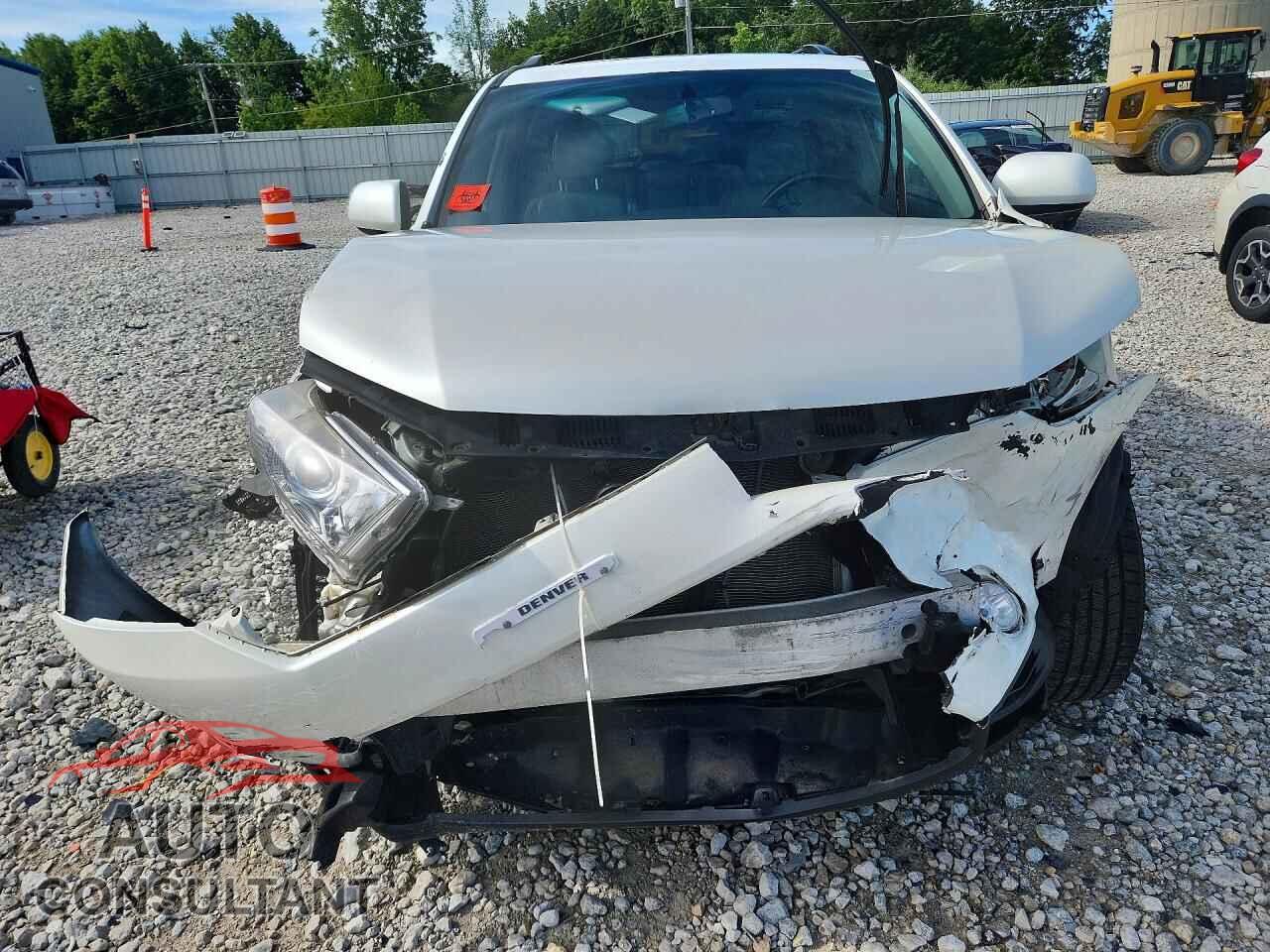 TOYOTA HIGHLANDER 2013 - 5TDBK3EH8DS189695