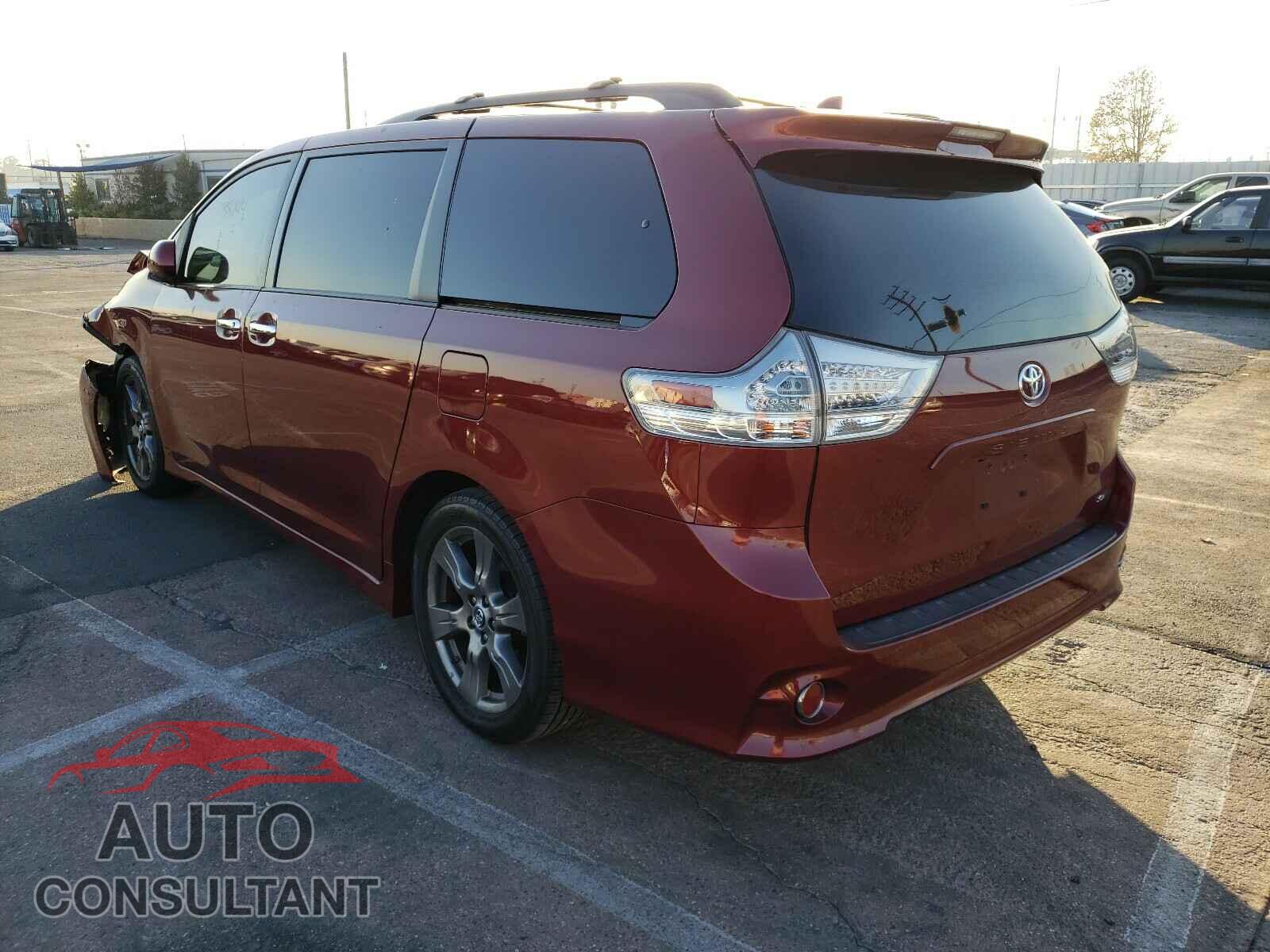TOYOTA SIENNA 2018 - 5TDXZ3DC0JS954367