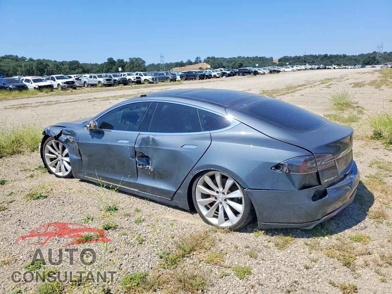 TESLA MODEL S 2013 - 5YJSA1CG3DFP03930