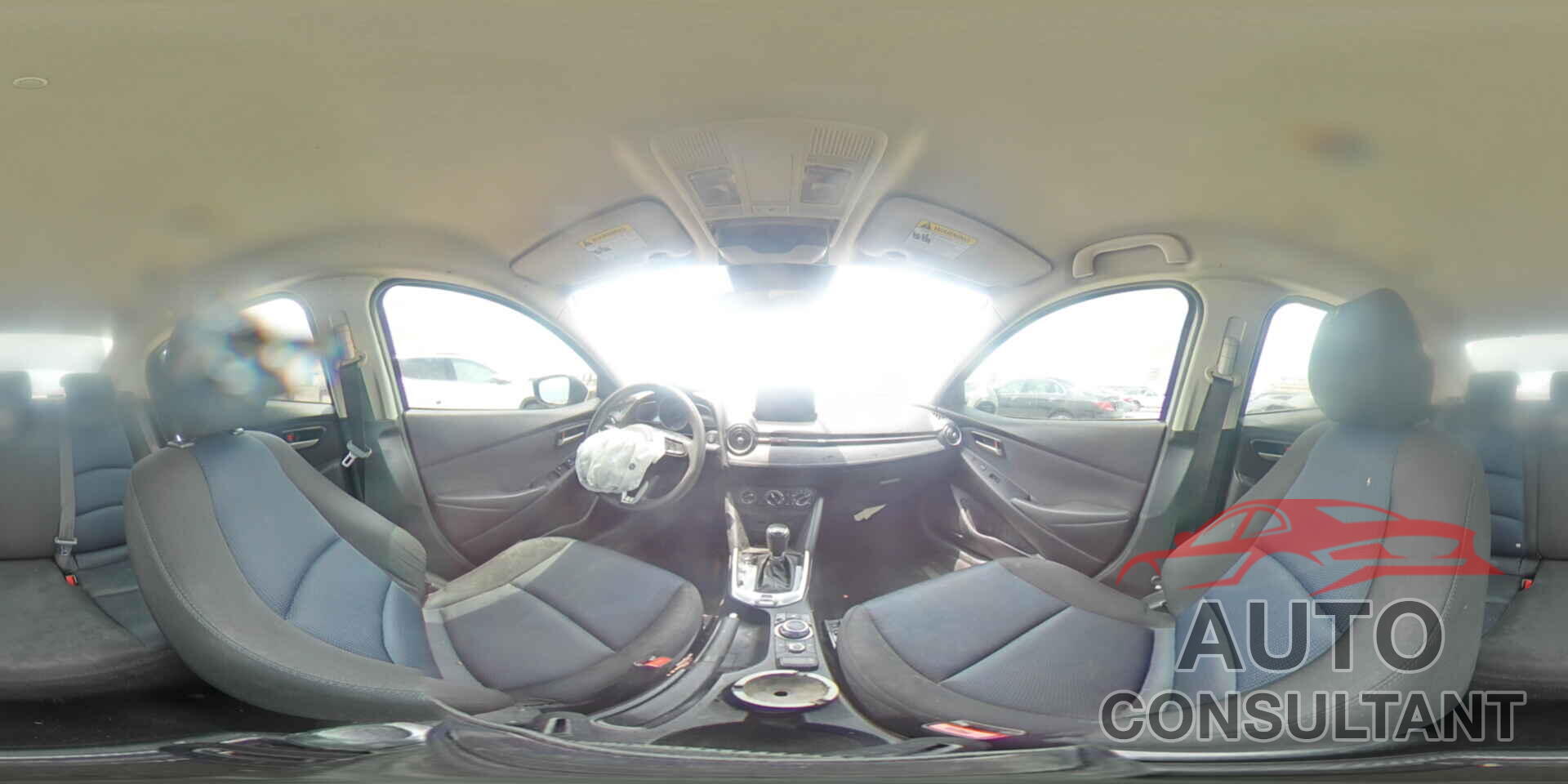 TOYOTA YARIS 2019 - 3MYDLBYV9KY517991