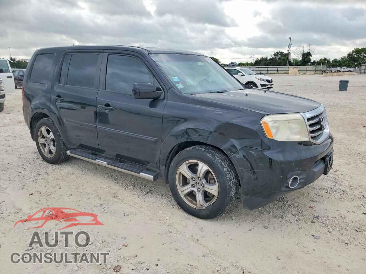 HONDA PILOT 2013 - 5FNYF3H68DB016143