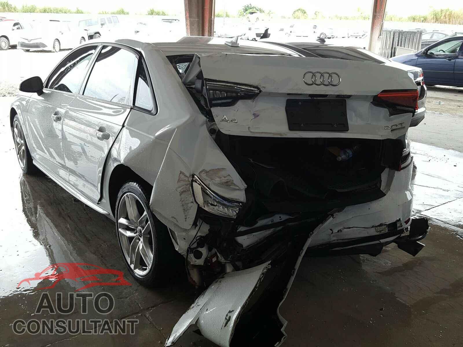AUDI A4 2017 - WAUKMAF46HN056940