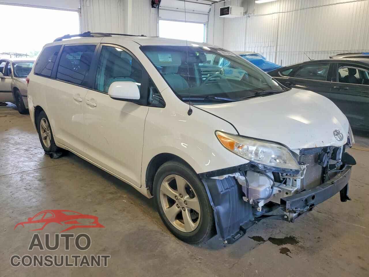 TOYOTA SIENNA 2013 - 5TDKK3DC2DS382642