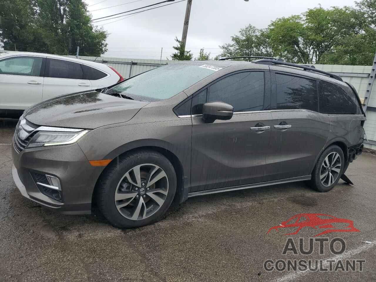 HONDA ODYSSEY 2018 - 5FNRL6H94JB107589