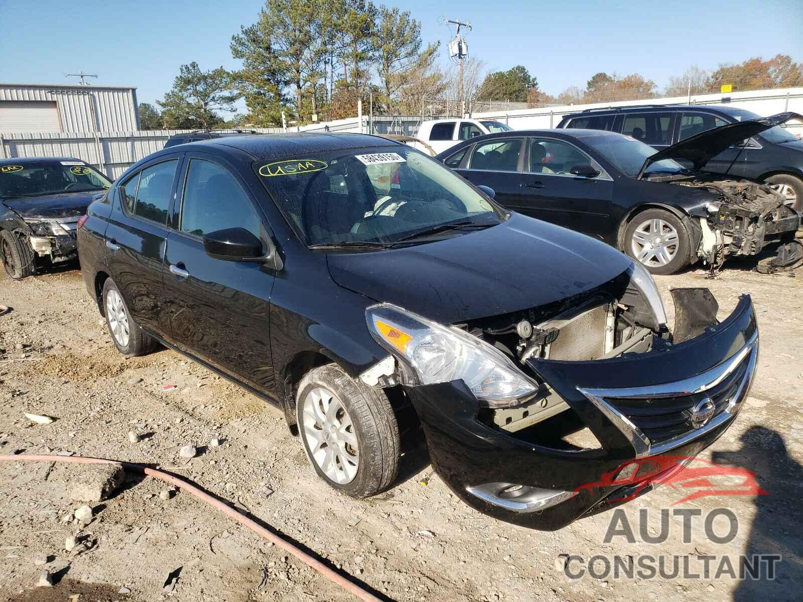 NISSAN VERSA 2018 - 3N1CN7AP4JL813609