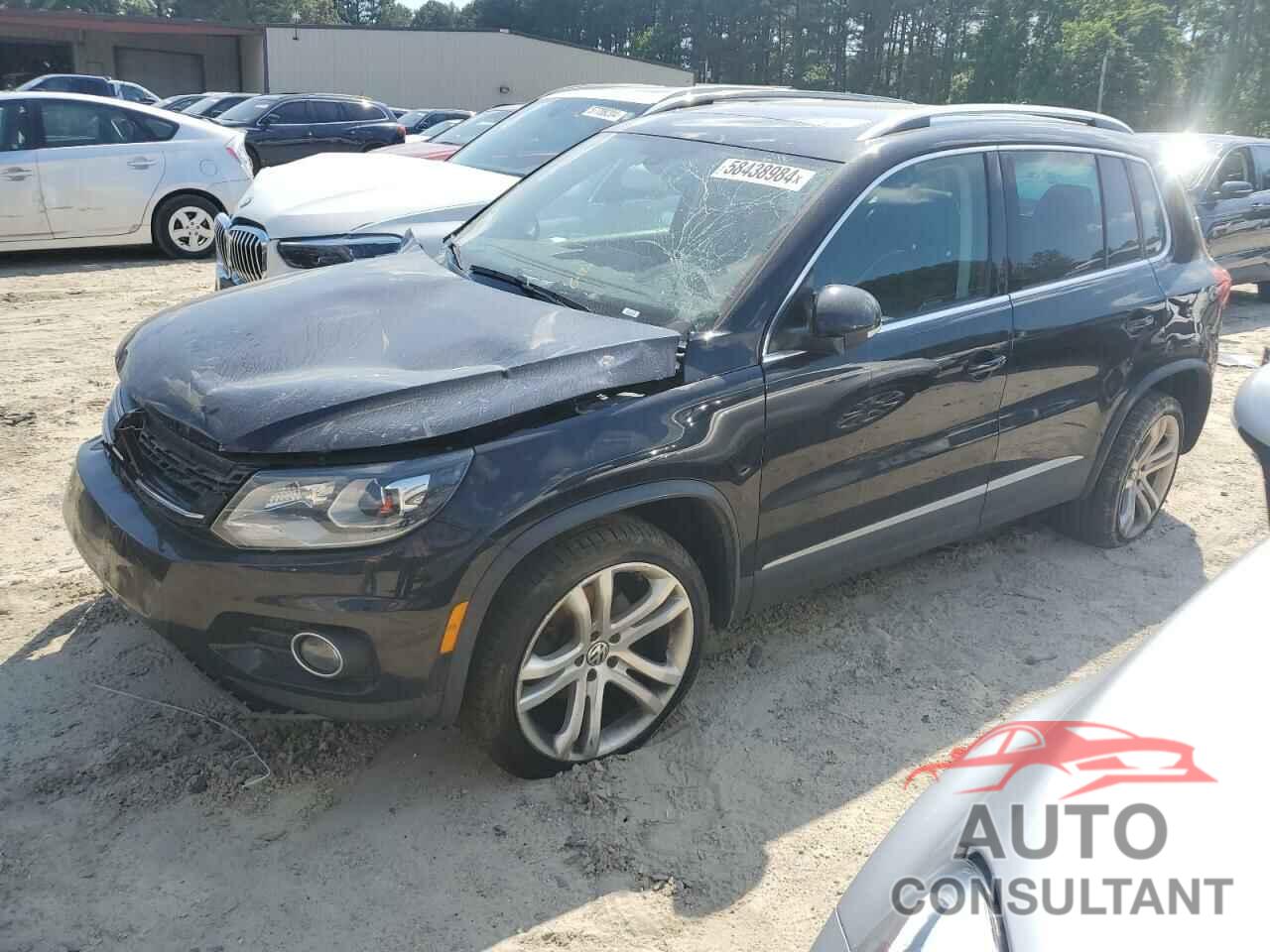 VOLKSWAGEN TIGUAN 2016 - WVGBV7AX8GW593611