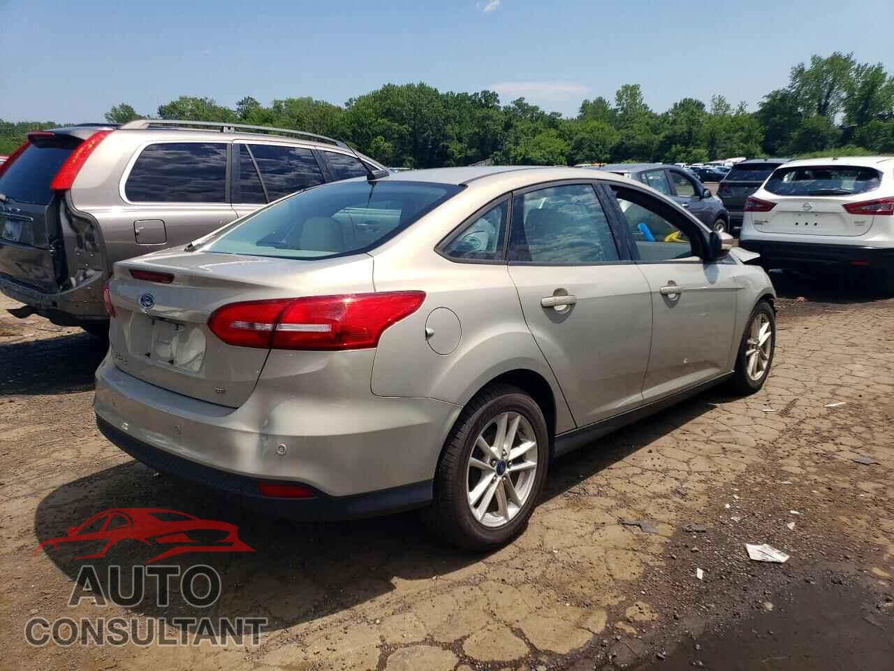 FORD FOCUS 2015 - 1FADP3F27FL377865