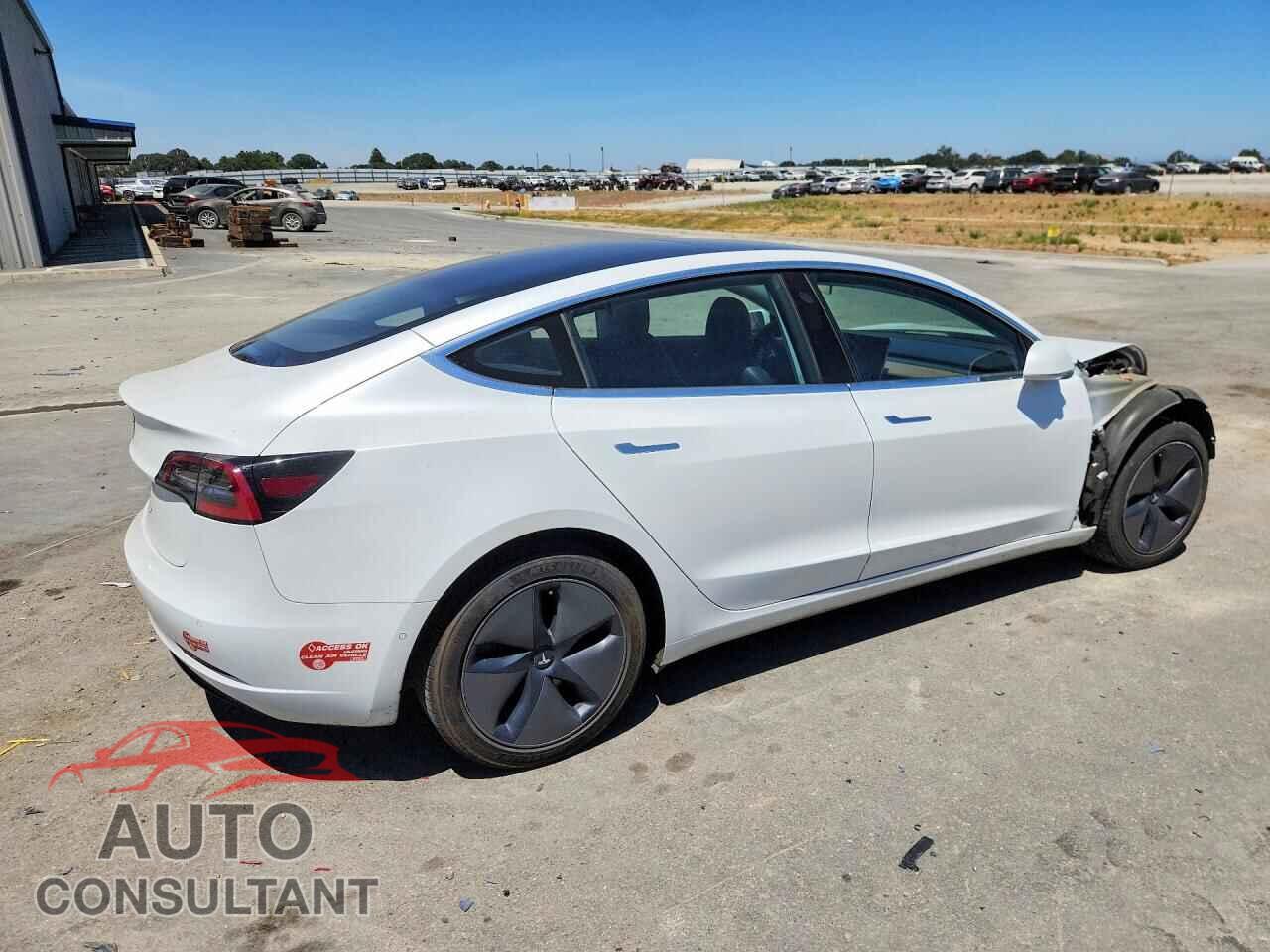 TESLA MODEL 3 2018 - 5YJ3E1EA0JF044573
