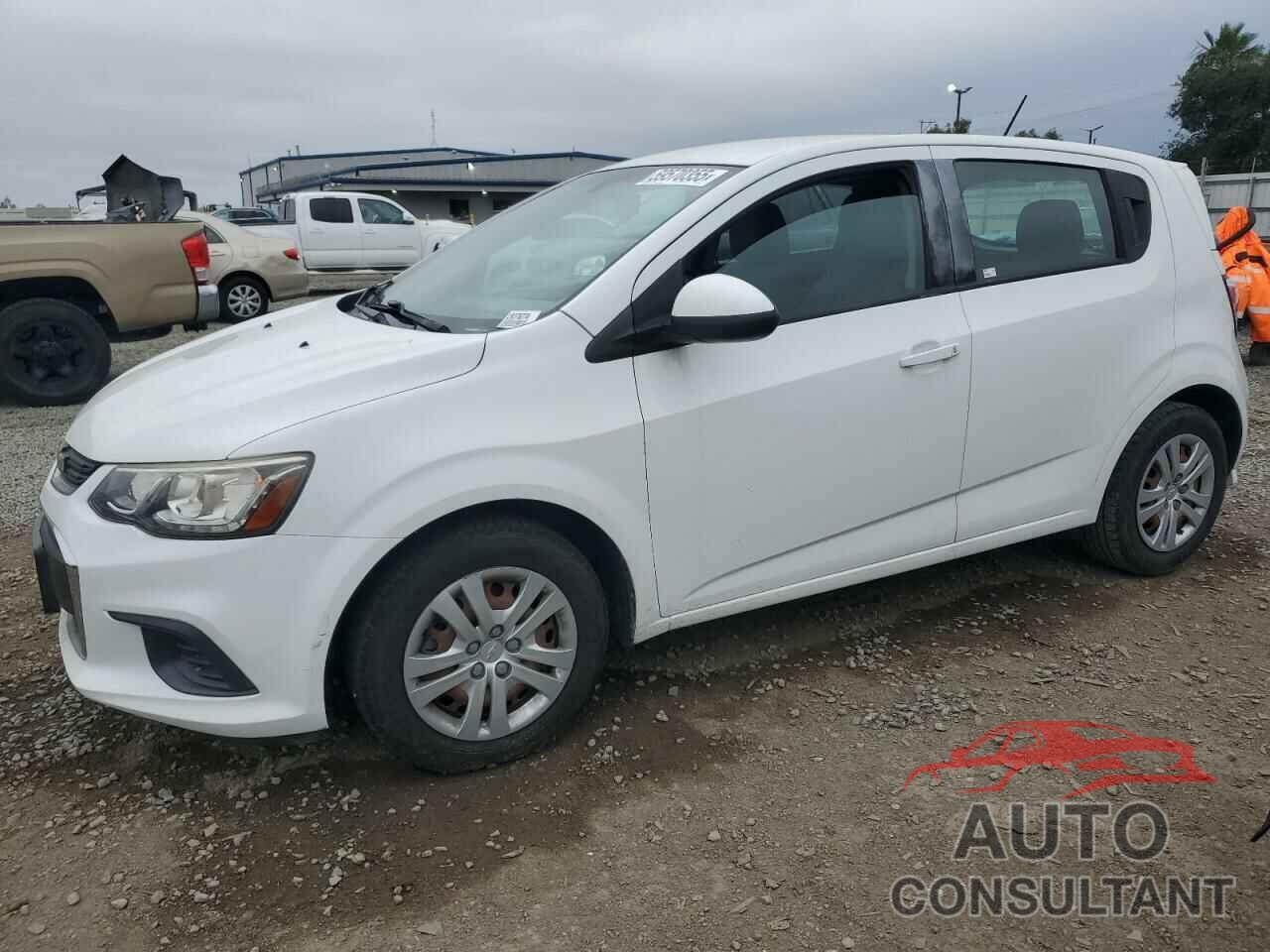 CHEVROLET SONIC 2017 - 1G1JG6SG8H4165773