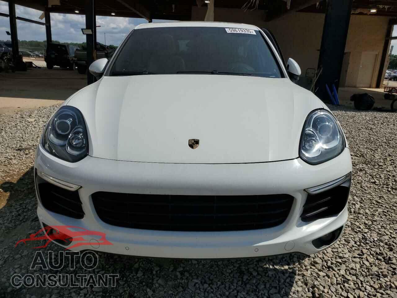PORSCHE CAYENNE 2016 - WP1AA2A26GLA09807