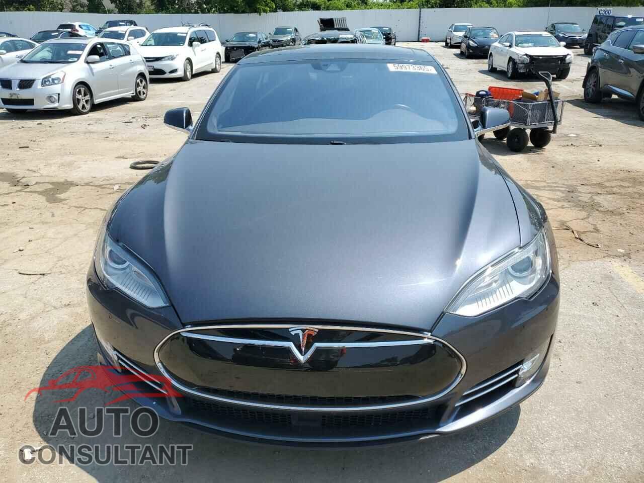 TESLA MODEL S 2016 - 5YJSA1E28GF129962