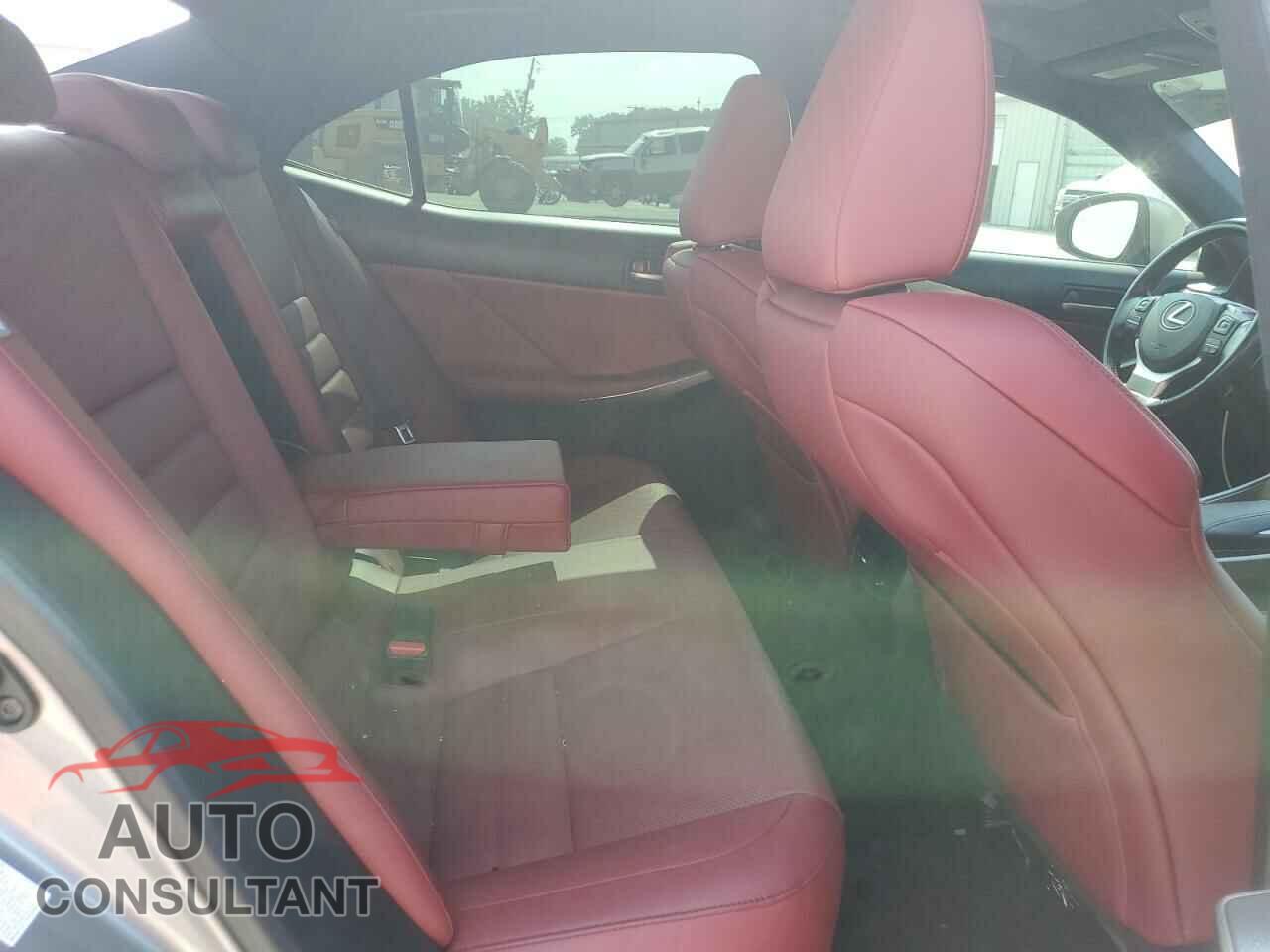 LEXUS IS 2017 - JTHBA1D22H5042061